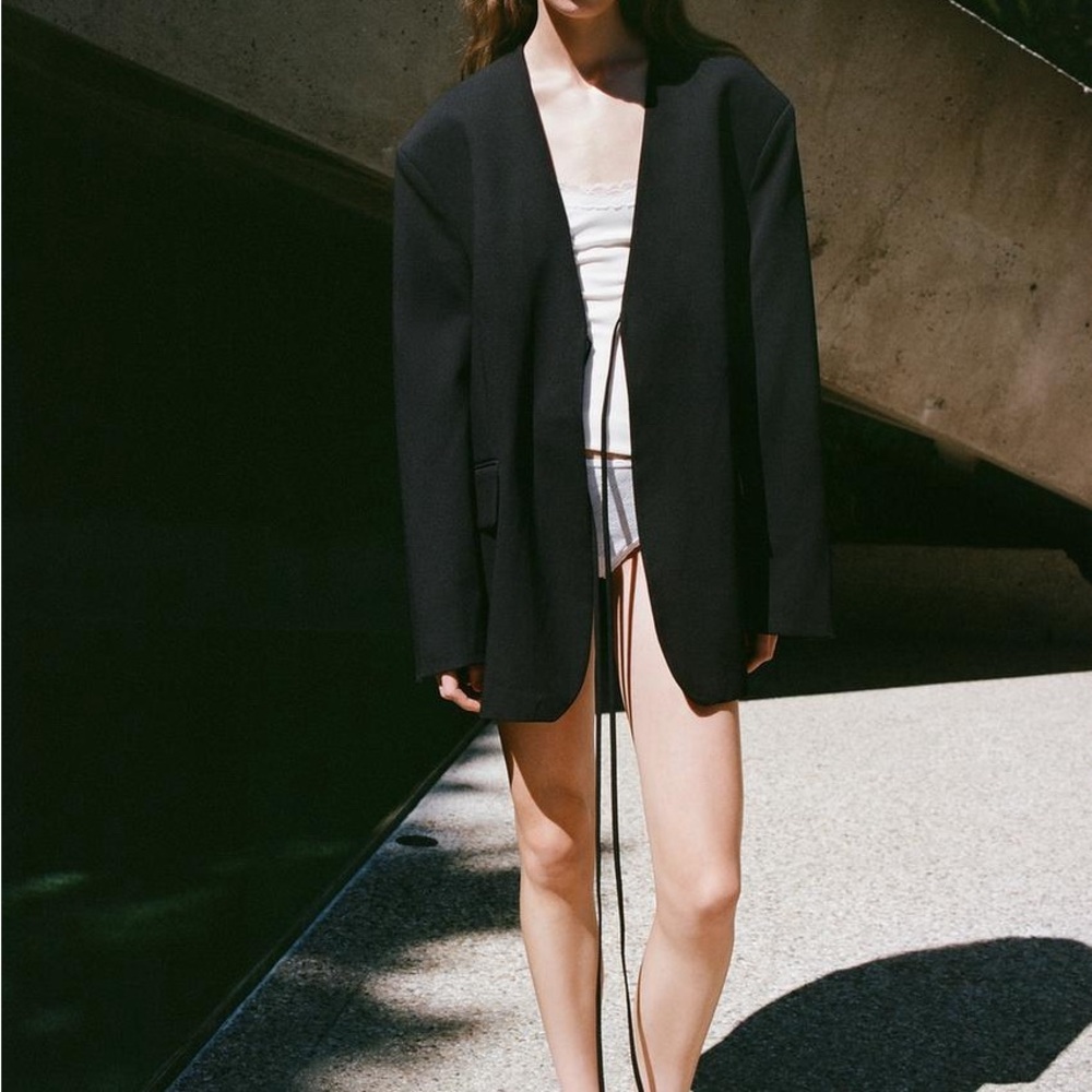 Zara black oversized tied collarless Blazer
